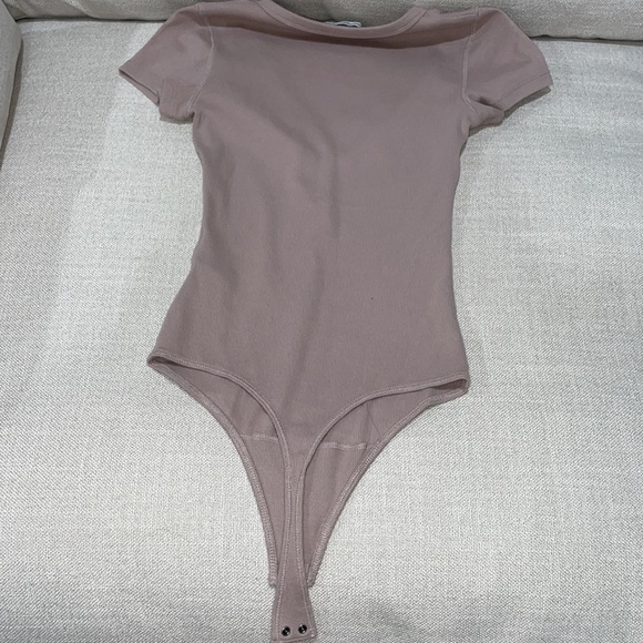 Mauve thong one piece Abercrombie T. Worn once, didn’t like color on me. - Picture 2 of 2